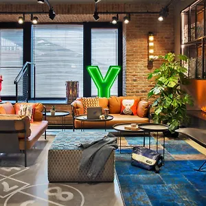 Moxy Praga Hotell Warszawa