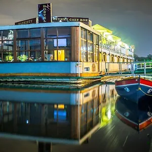 The Boat - Hostel&chill Vandrarhem Kraków